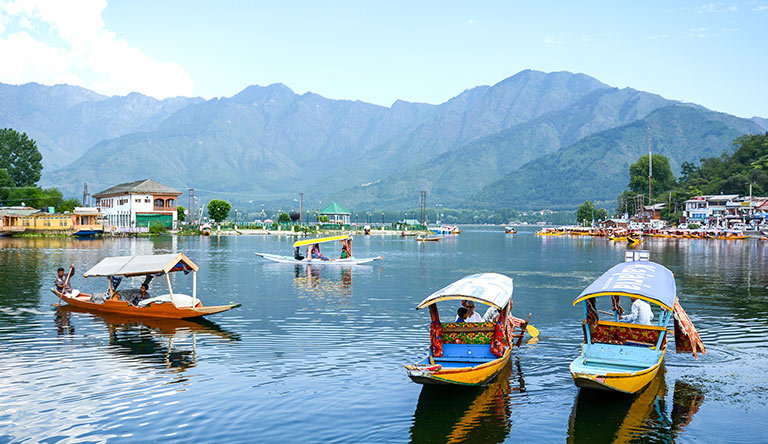 dal-lake-at-srinagar-kashmir-india.jpg