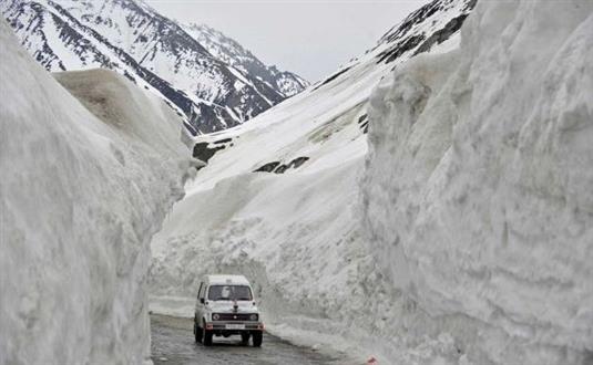 Zojila-Pass-0.jpg