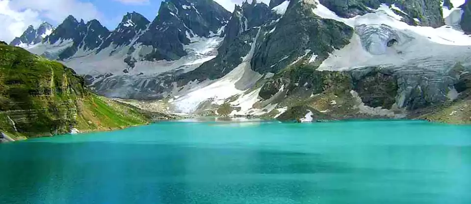 1519103269-1519102747-header-alpather-lake-jpg.webp